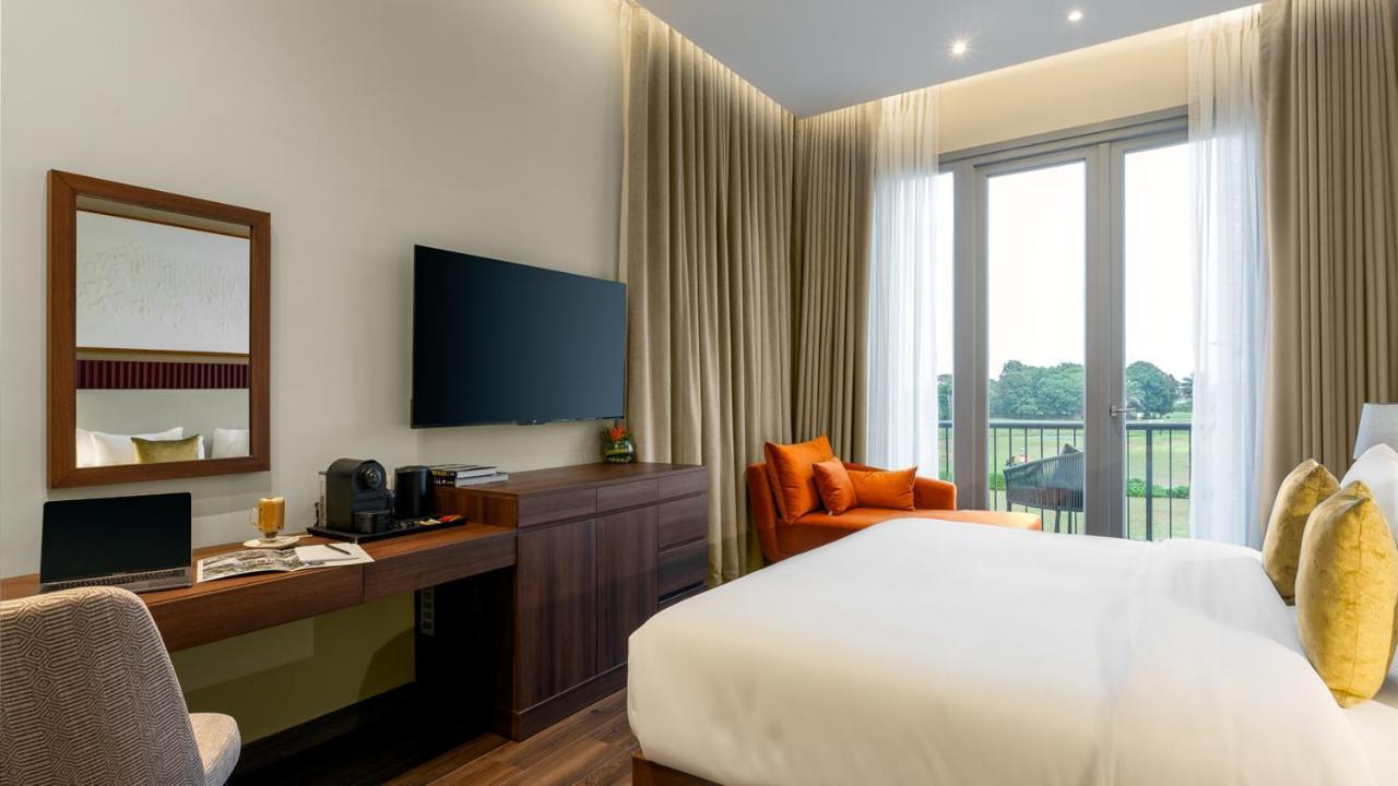 Lakowe Lakes Hotel, Golf And Country Estate By Newmark Lagos Room photo