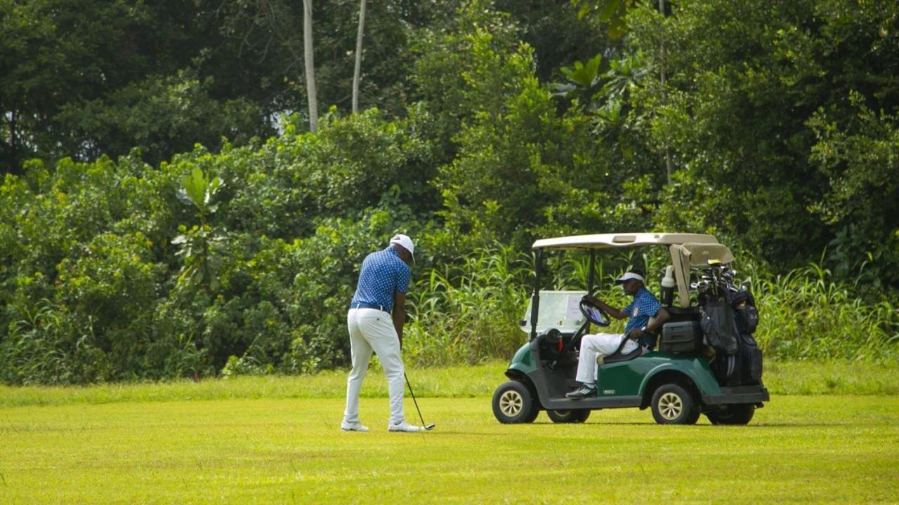 Lakowe Lakes Hotel, Golf And Country Estate By Newmark Lagos Exterior photo